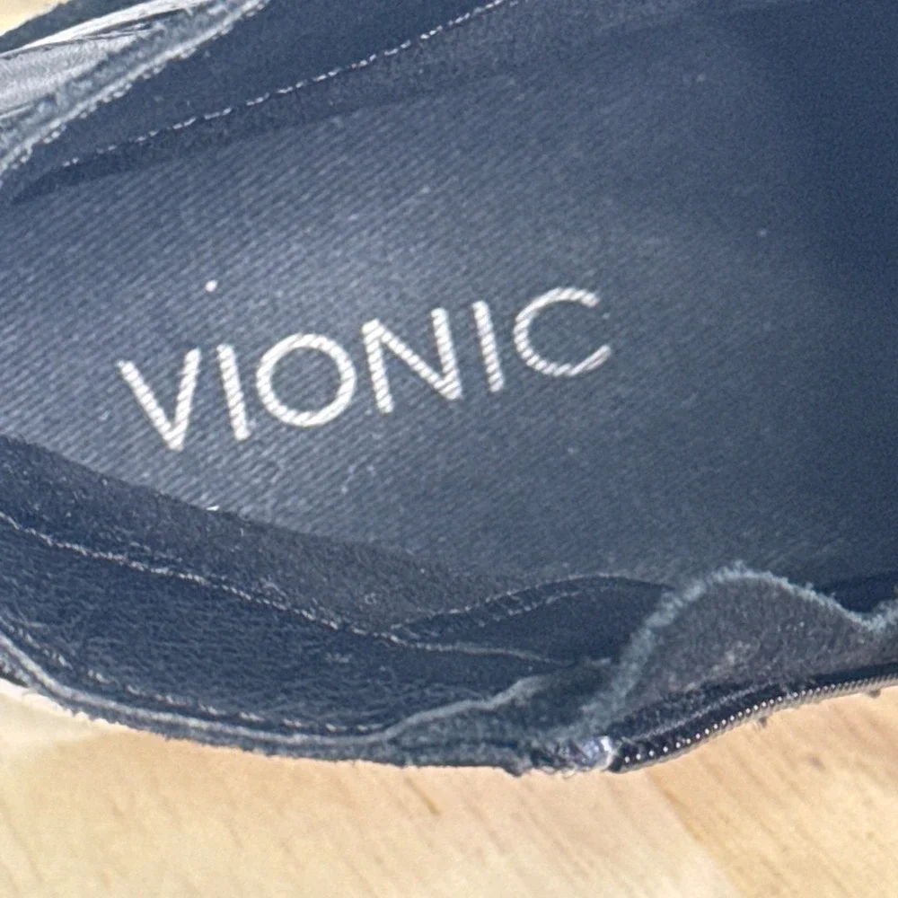VIONIC Women's Ankle Boots Mitzi Black Suede Sneakers Platform Shoes Size 8.5